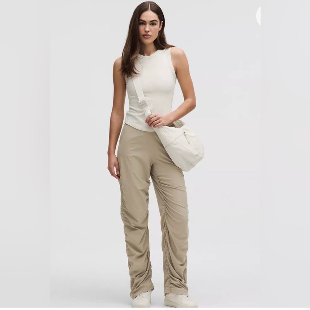 NWT Lululemon Dance Studio Slim-Fit HR Flared Pant in Sheer Oak